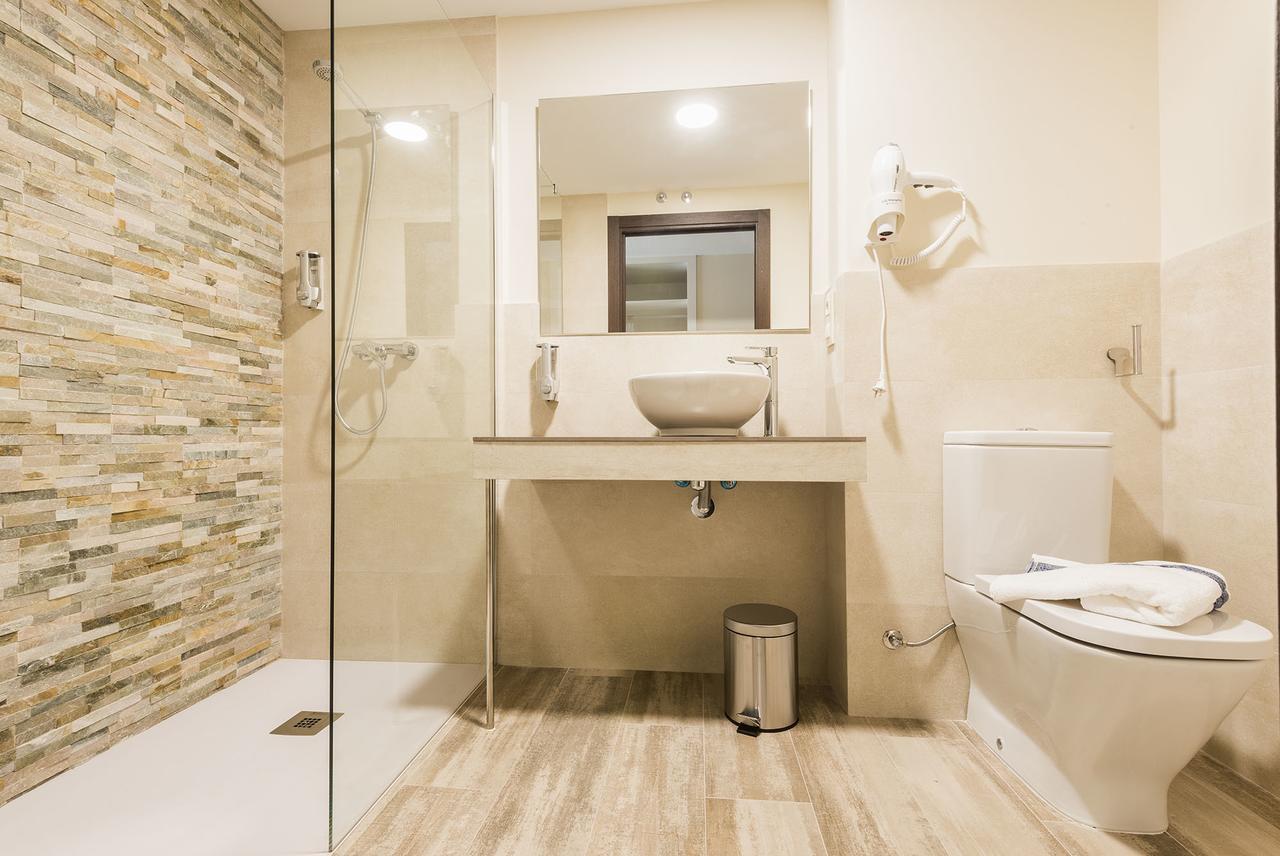 Hotel Atiana 阿尔巴拉辛 外观 照片